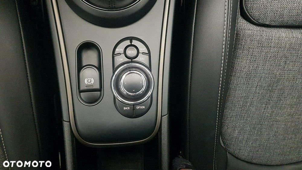 MINI Countryman - 18