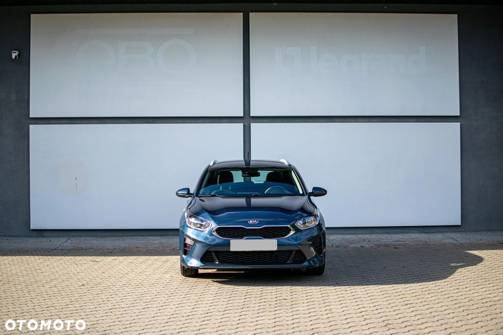 Kia Ceed - 8
