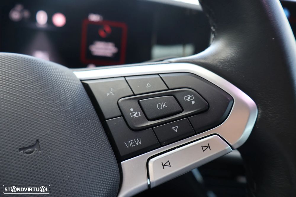 VW Passat Variant 2.0 TDI Business DSG - 22