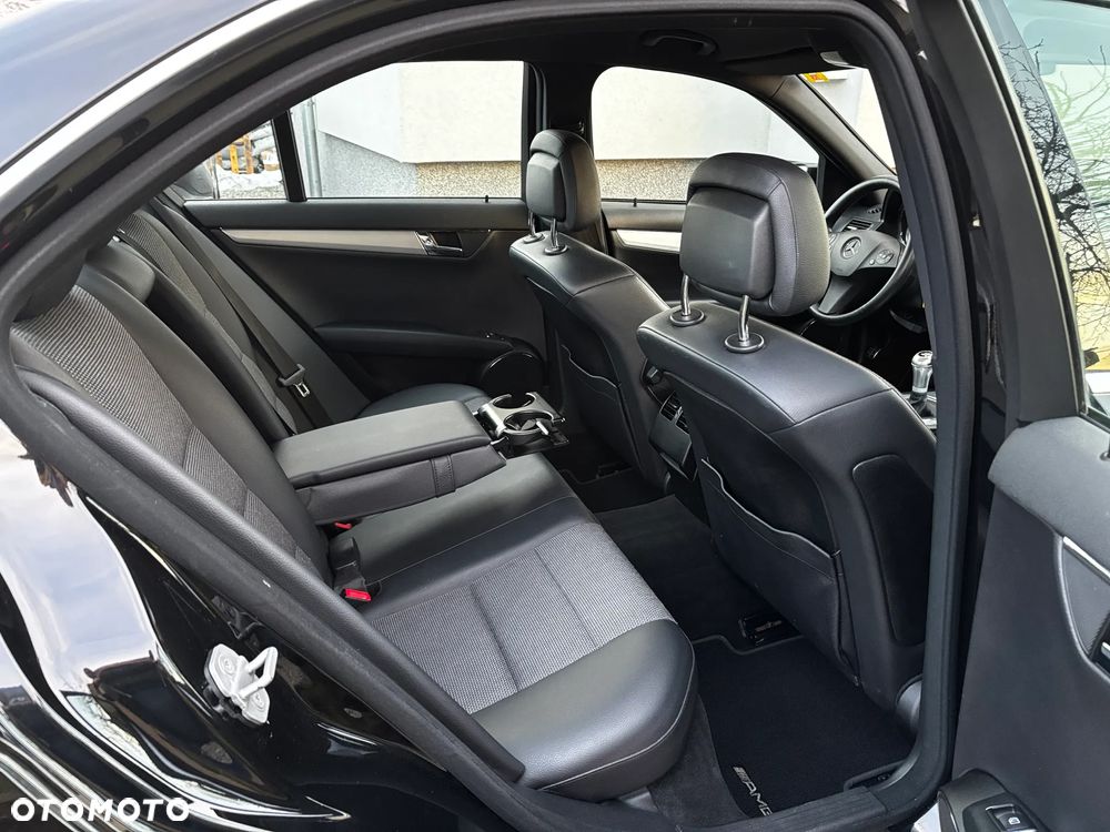 Mercedes-Benz Klasa C 200 Kompressor Avantgarde - 14