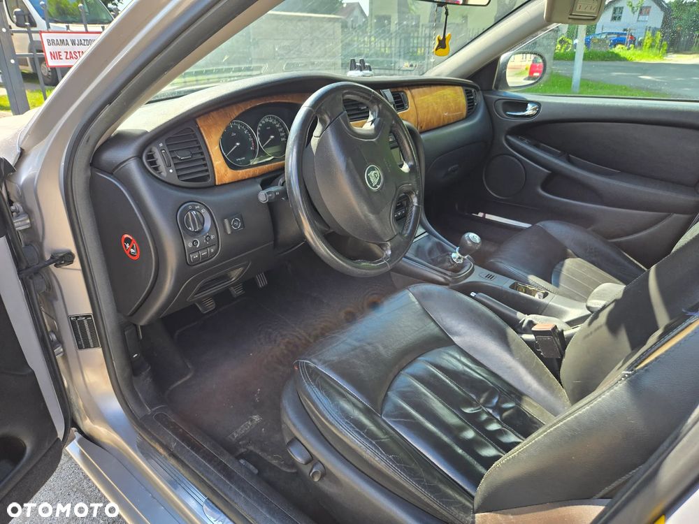 Jaguar X-Type 2.5 Sport - 7