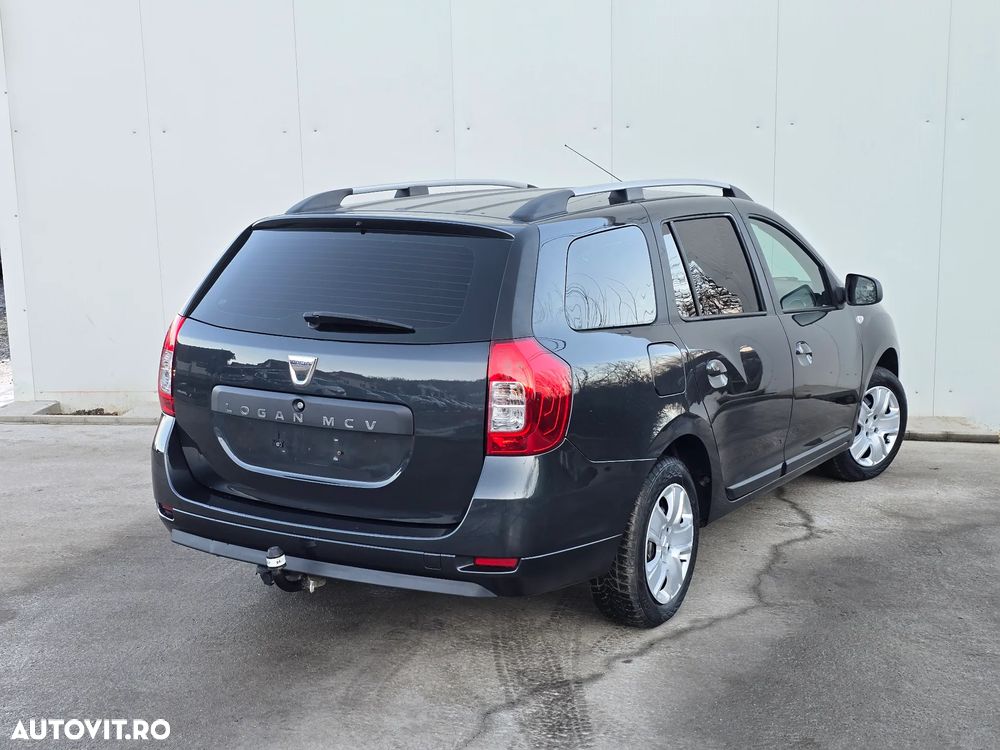 Dacia Logan 0.9 90CP Laureate - 4
