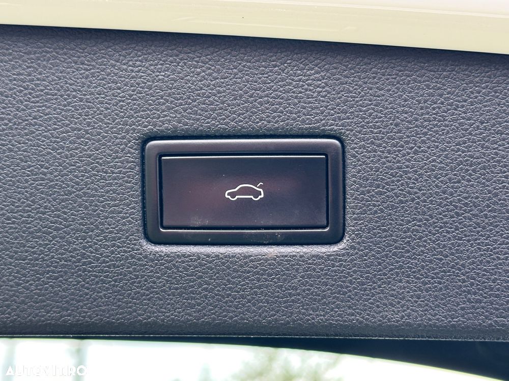 Volkswagen Tiguan 2.0 TDI SCR 4MOTION (BlueMotion Techn.) DSG Comfortline - 34