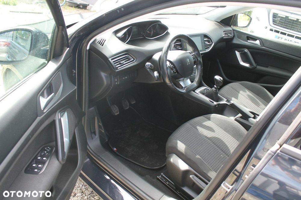 Peugeot 308 - 9