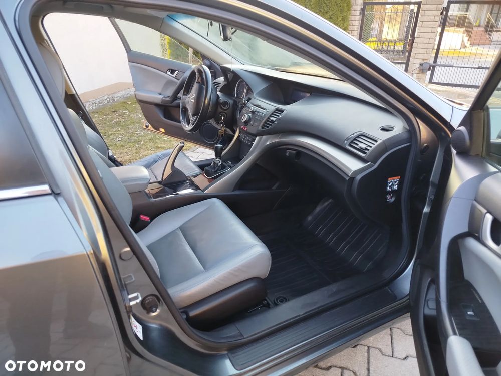Honda Accord 2.0 Executive - 5