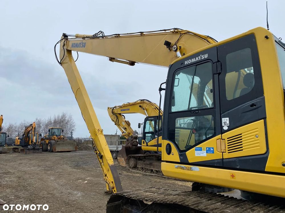 Komatsu PC240LC-10 - 13