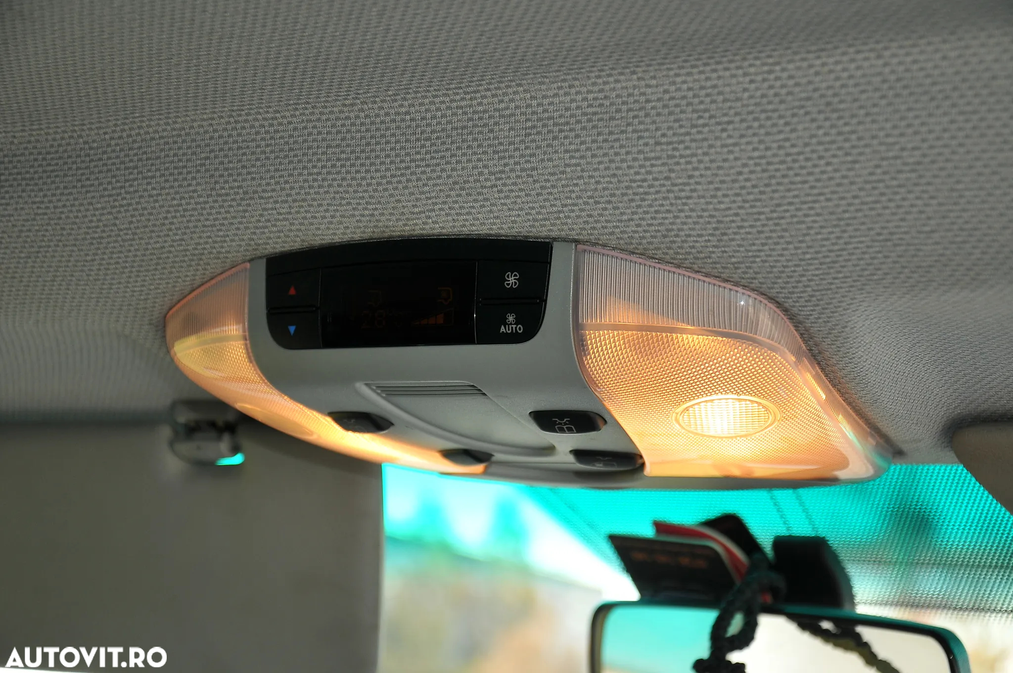 Mercedes-Benz Vito 122 CDI Lang Aut. Mixto - 7