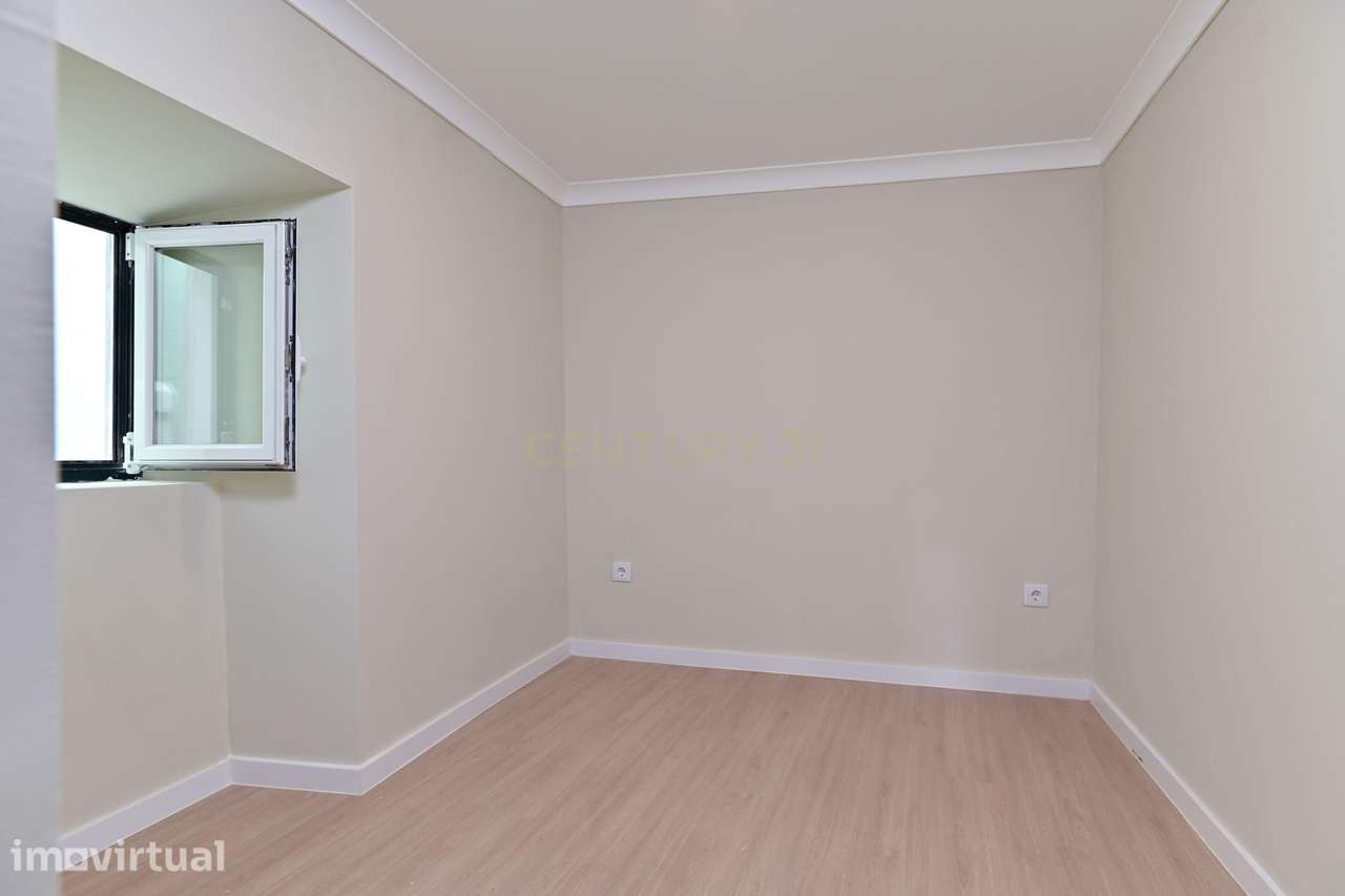 Excelente oportunidade em Arroios, T1 para venda remodelado. - Grande imagem: 3/18