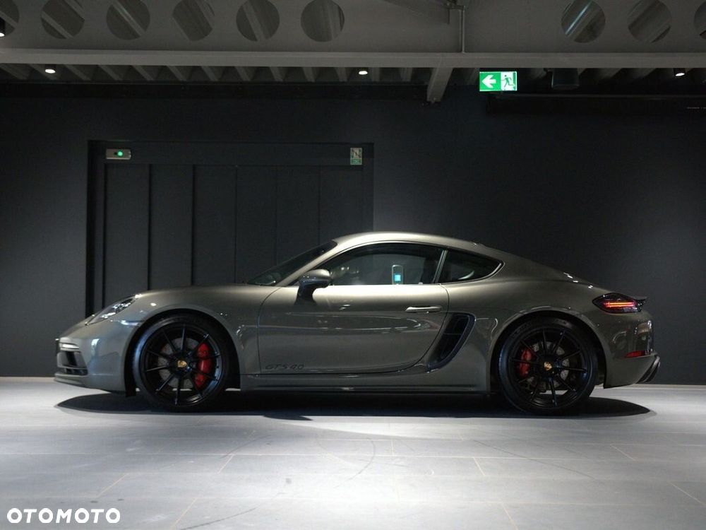 Porsche 718 Cayman - 2