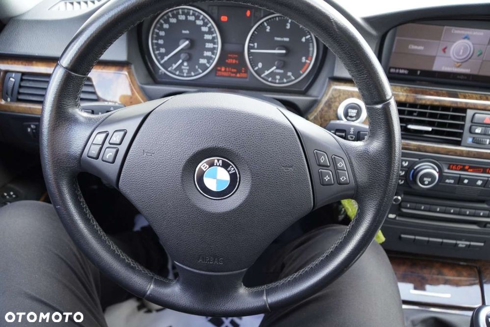 BMW Seria 3 320d DPF - 16