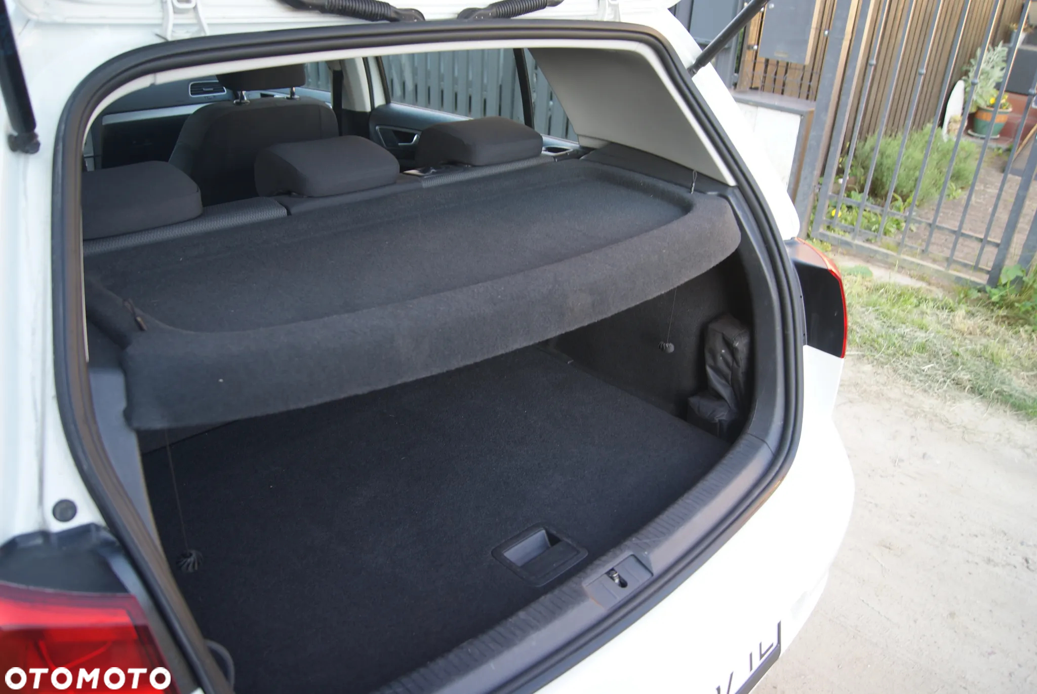 Volkswagen Golf - 11
