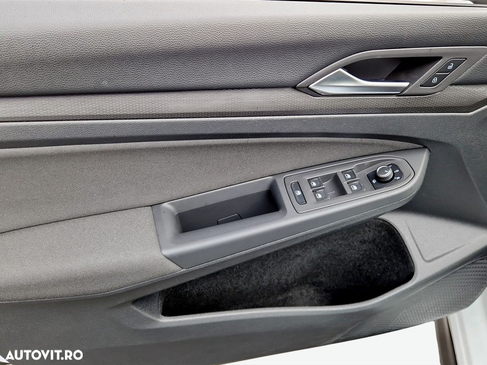 Volkswagen Golf - 16