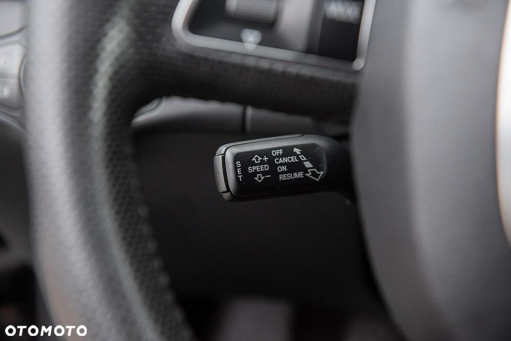 Audi A4 Avant 2.0 TDI DPF S line Sportpaket - 22