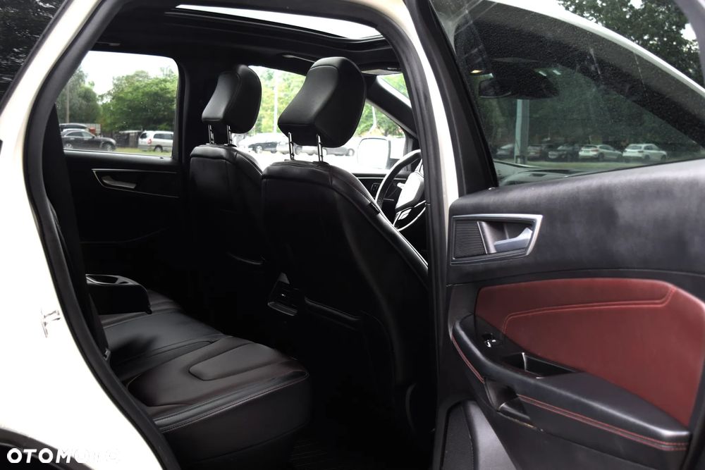 Ford Edge - 26