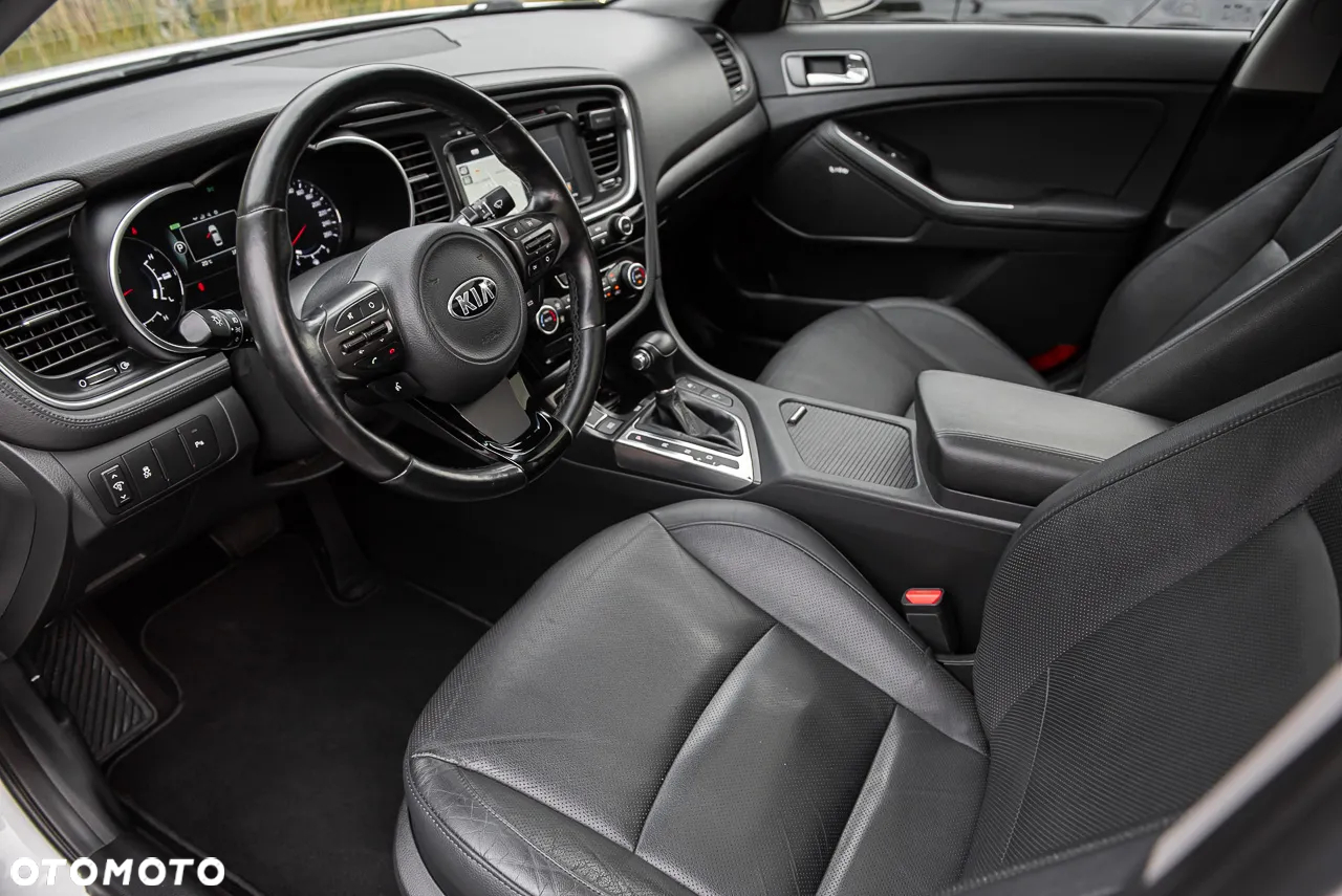 Kia Optima - 16