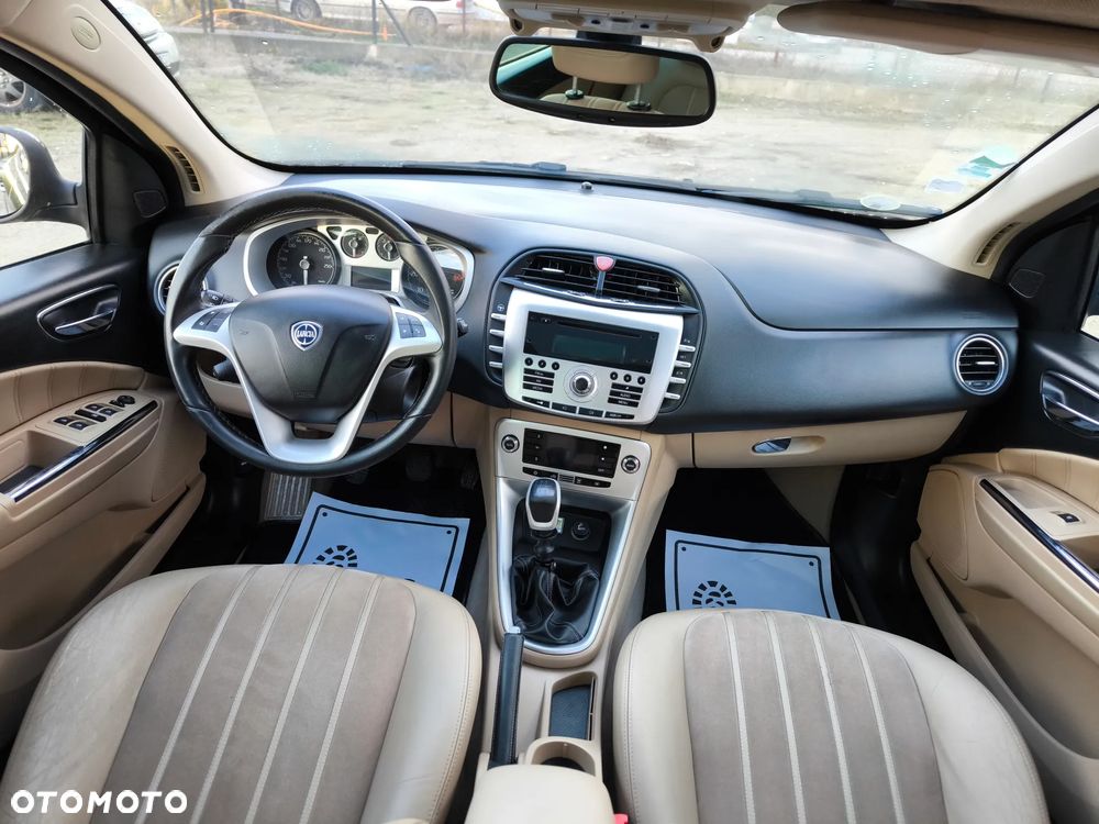 Lancia Delta 1.6 MultiJet 16v Silver - 10