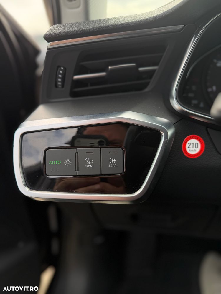 Audi A6 2.0 TDI Ultra DPF S tronic - 9