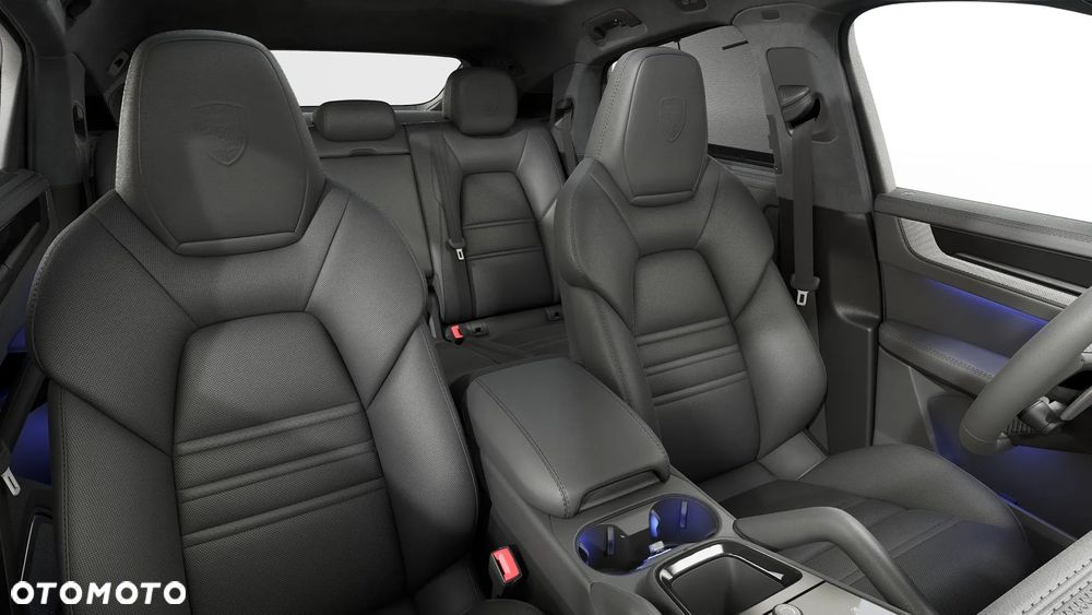 Porsche Cayenne Coupe GTS - 7