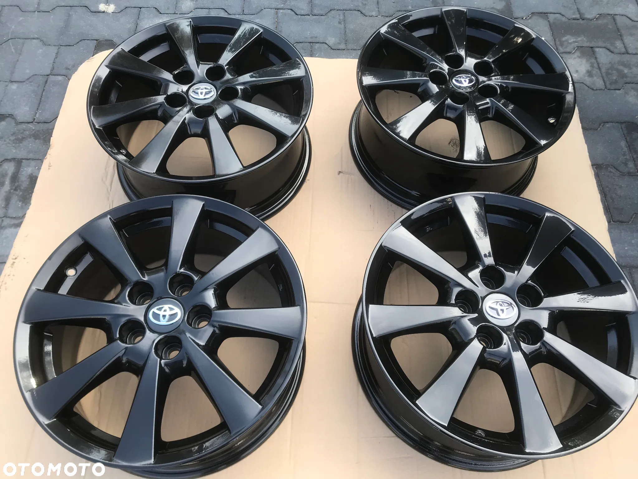 Felgi Toyota Auris Avensis Corolla Verso 7x17 5x114,3 ET45 - 2