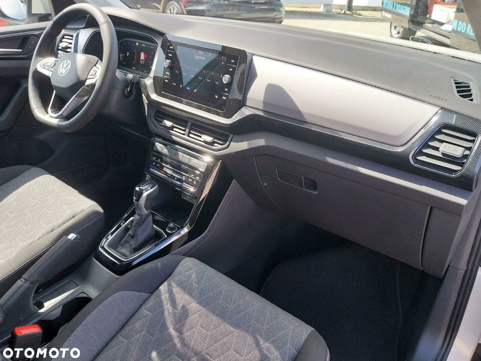 Volkswagen T-Cross 1.0 TSI Life Plus DSG - 15