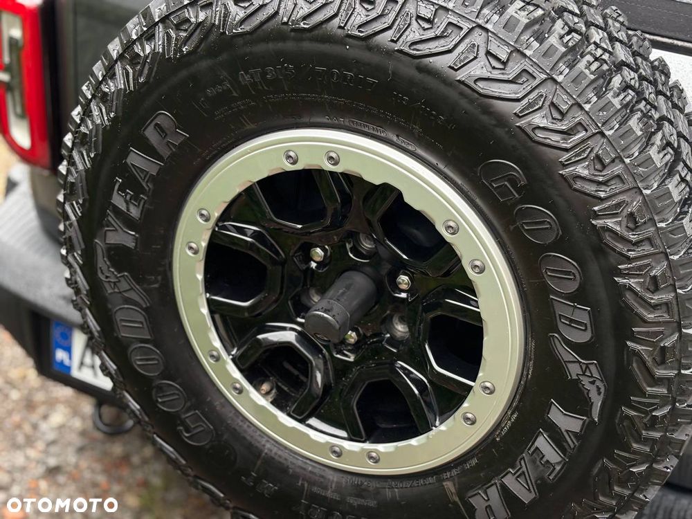Ford Bronco - 18