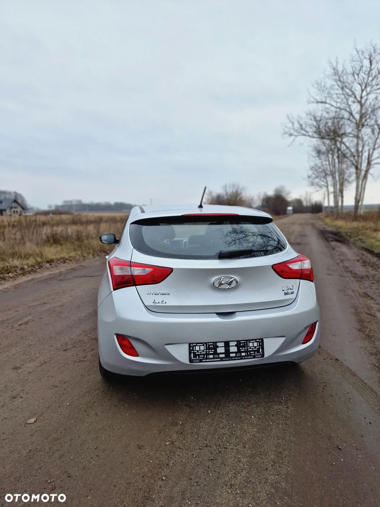 Hyundai i30 blue 1.6 CRDi Classic - 7