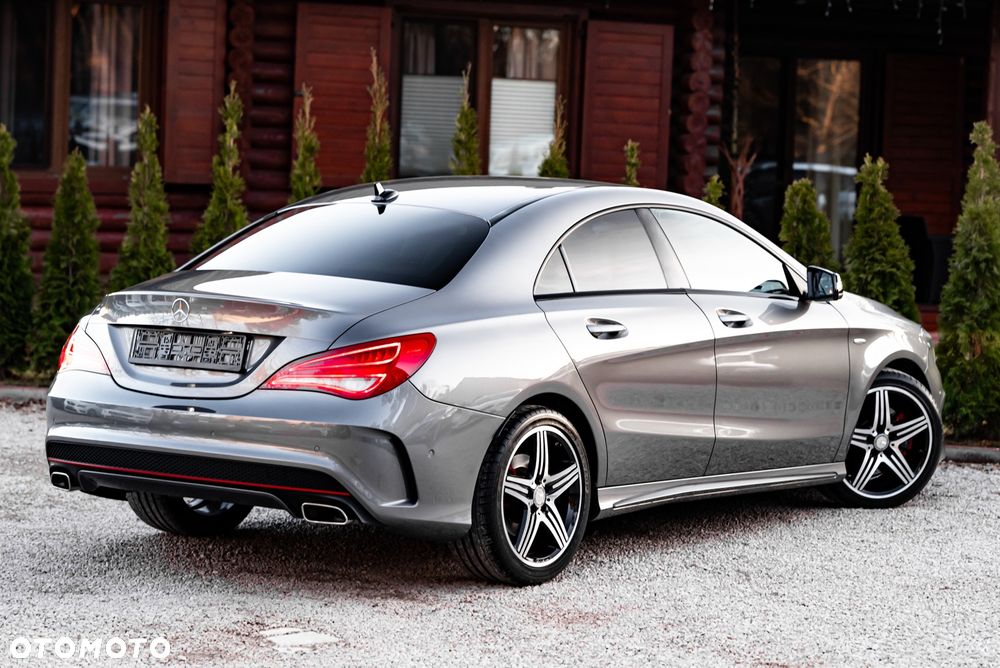 Mercedes-Benz CLA 250 7G-DCT AMG Line - 10