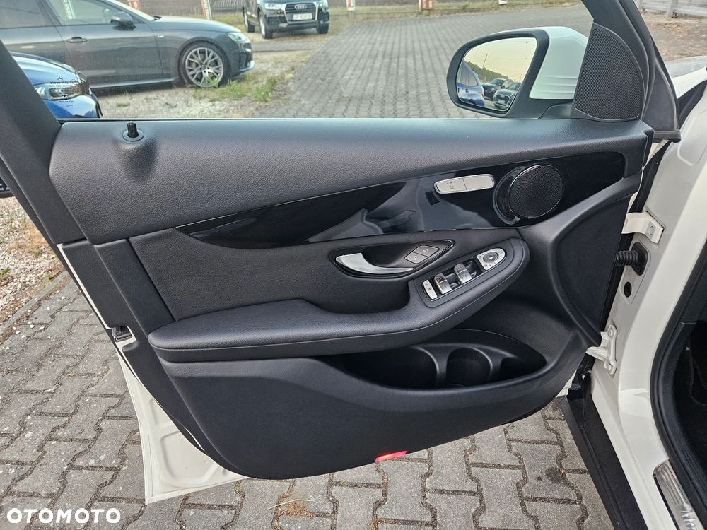 Mercedes-Benz GLC 220 d 4Matic 9G-TRONIC - 14