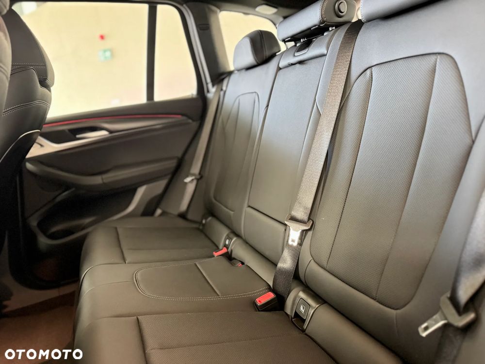 BMW X3 - 18