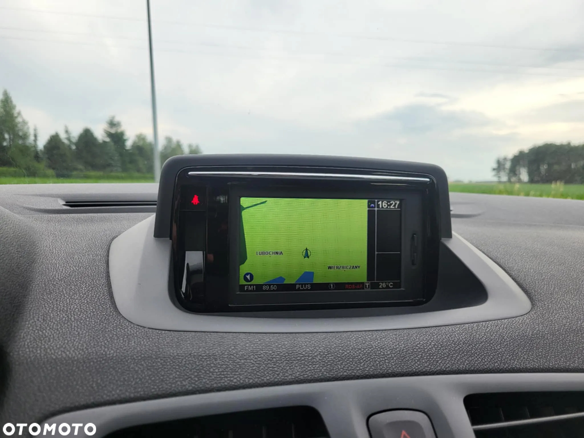 Renault Megane Grandtour ENERGY TCe 115 Start & Stop Bose Edition - 12