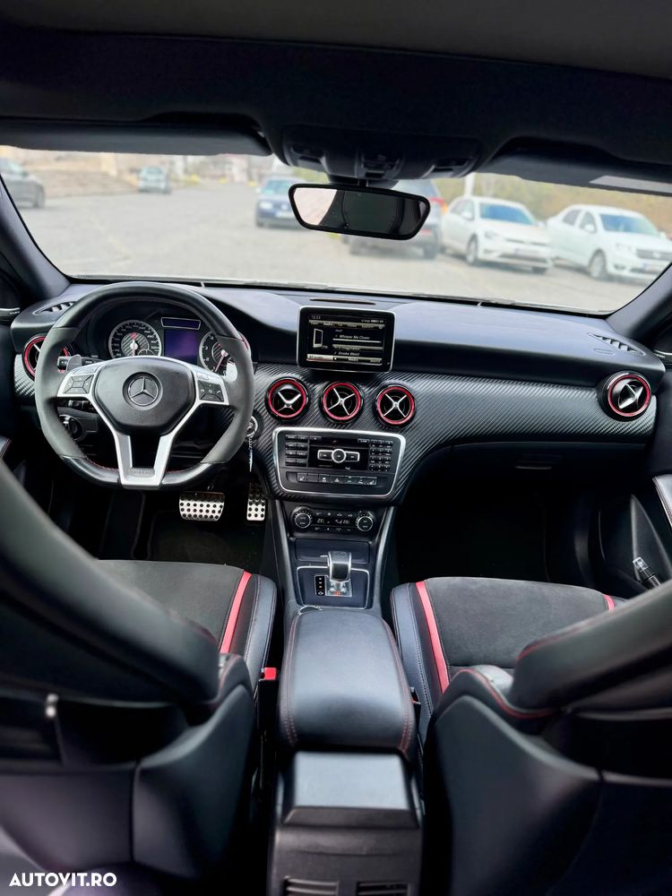 Mercedes-Benz A 45 AMG - 17