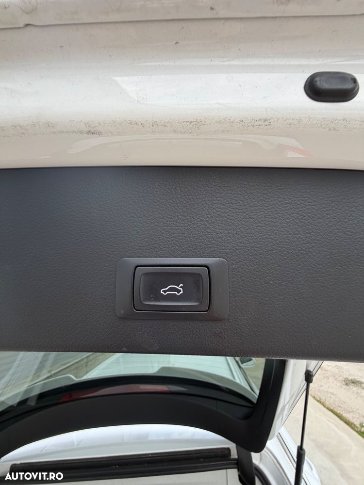 Audi A6 Avant 2.0 TDI Ultra DPF S tronic - 20