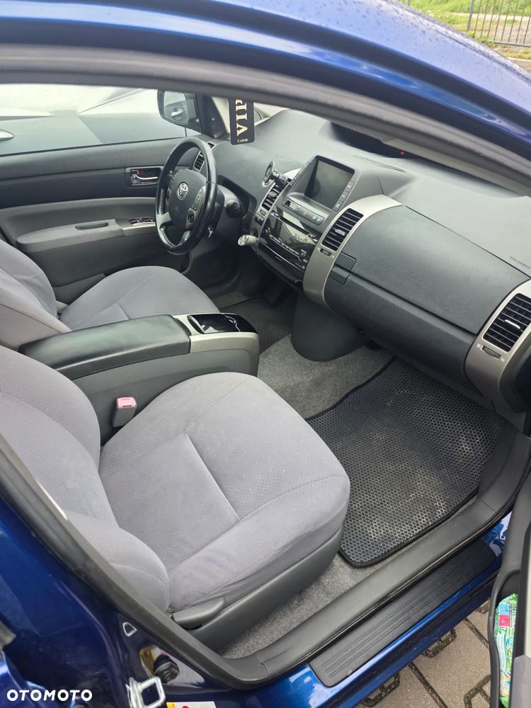 Toyota Prius 1.5 VVT-i Prestige - 10