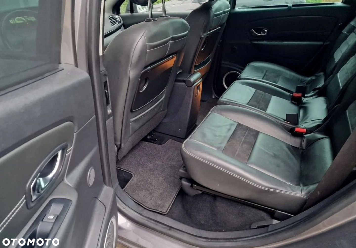 Renault Grand Scenic - 29