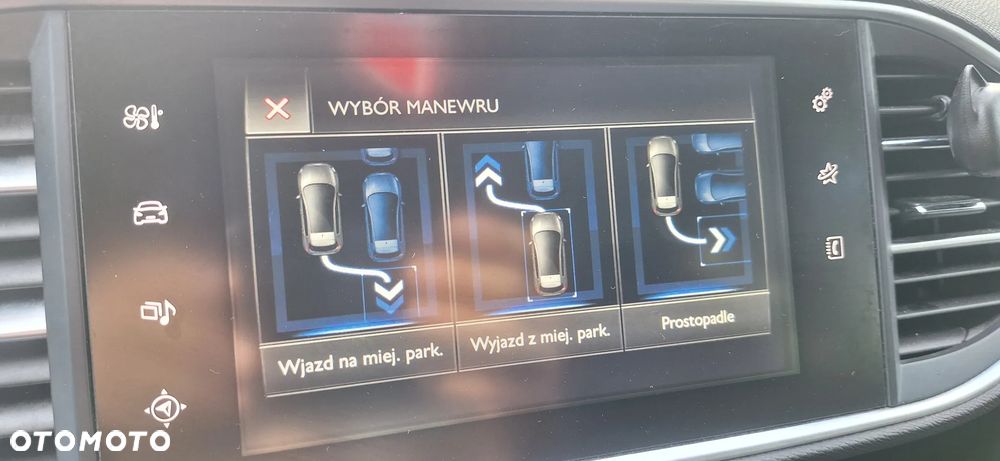 Peugeot 308 1.6 BlueHDi Allure S&S EAT6 - 14