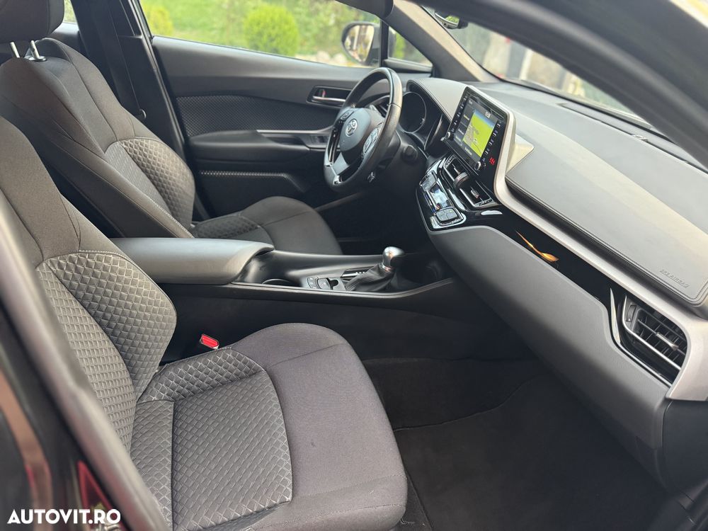 Toyota C-HR Hybrid Business-Edition - 8