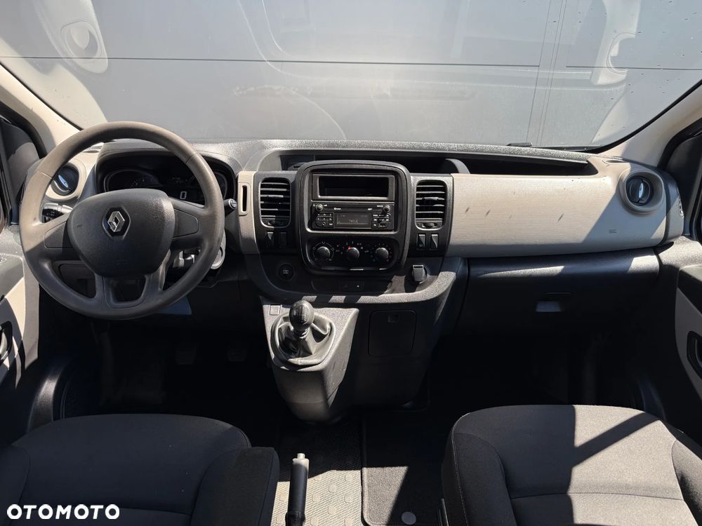 Renault Trafic - 17