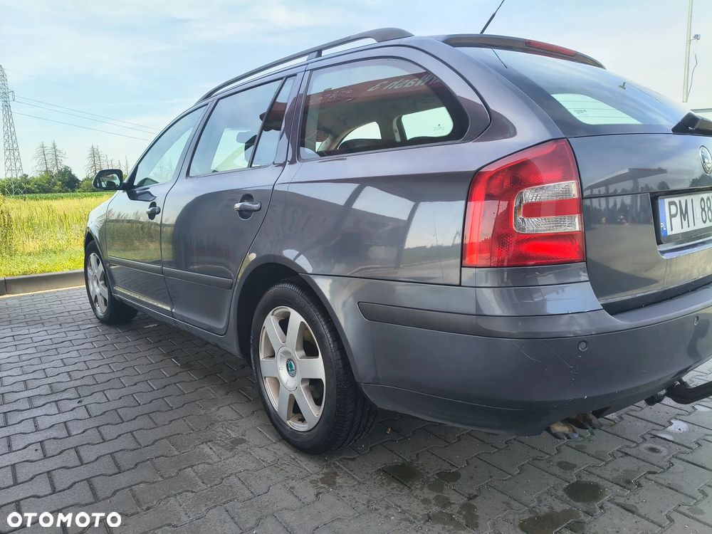 Skoda Octavia 2.0 TDI Elegance - 4