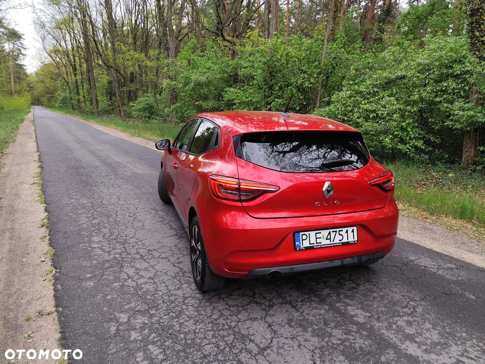Renault Clio - 10