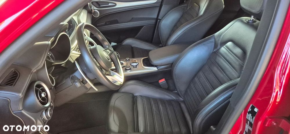 Alfa Romeo Stelvio 2.0 Turbo Veloce Q4 - 18