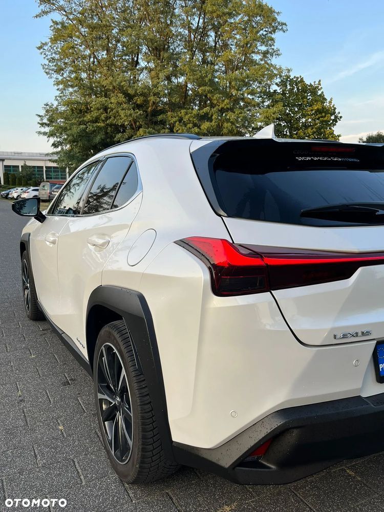 Lexus UX - 7
