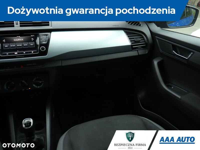 Skoda Fabia - 10