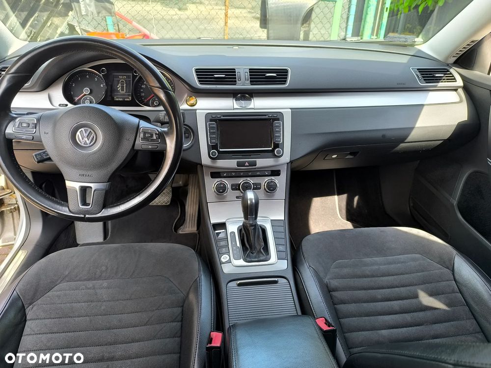 Volkswagen Passat 1.8 TSI Highline DSG - 24