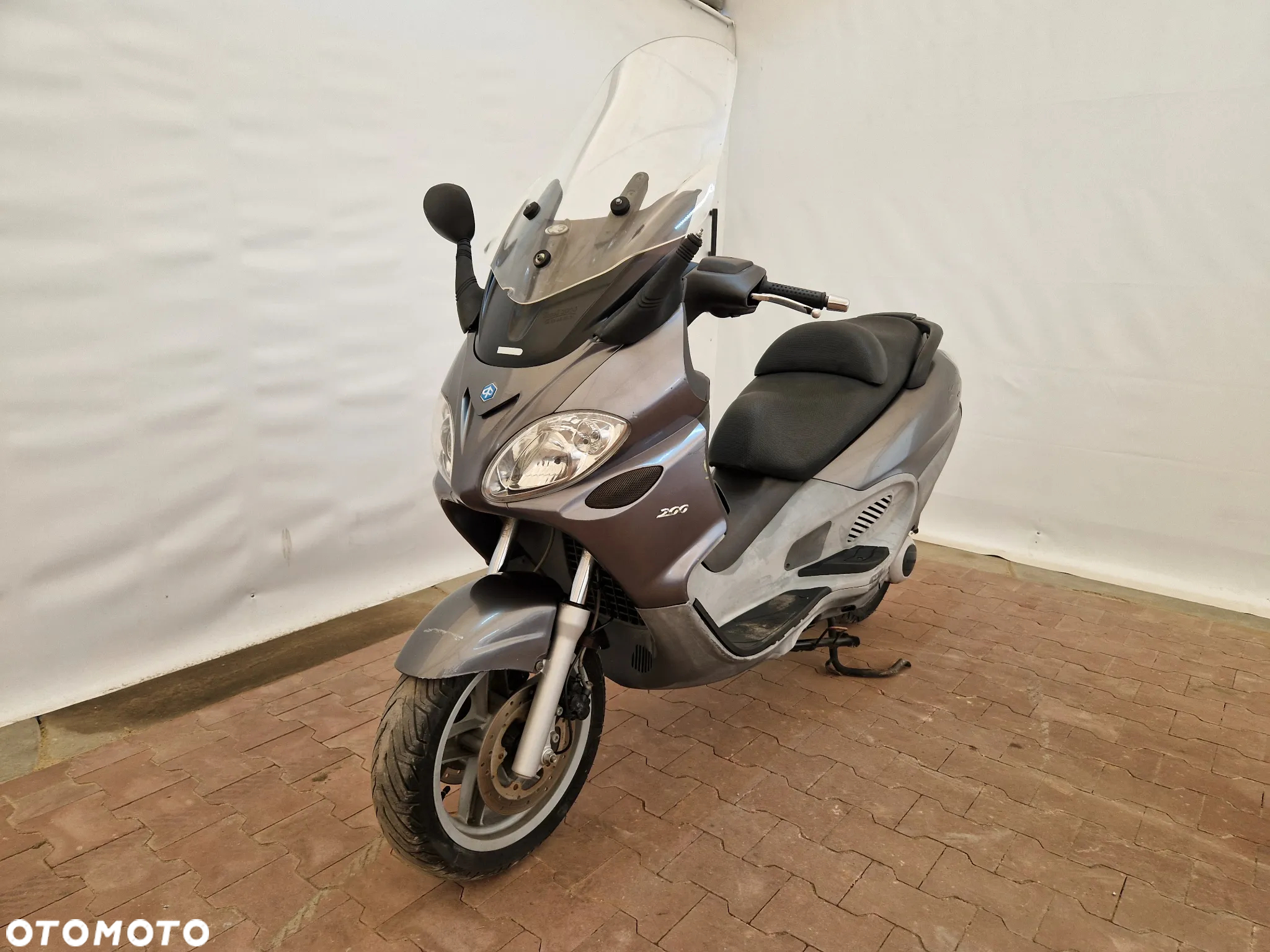 Piaggio X9 - 10