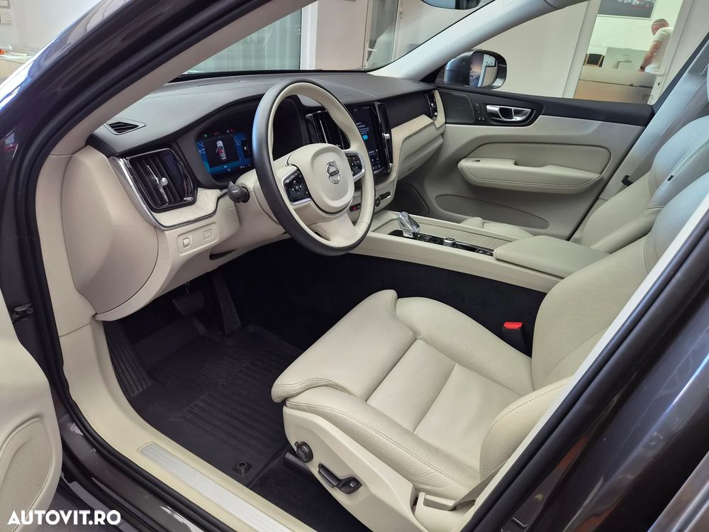 Volvo XC 60 B4 MHEV AT8 AWD Inscription - 9