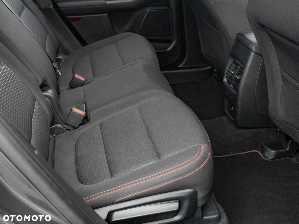 Ford Kuga - 35