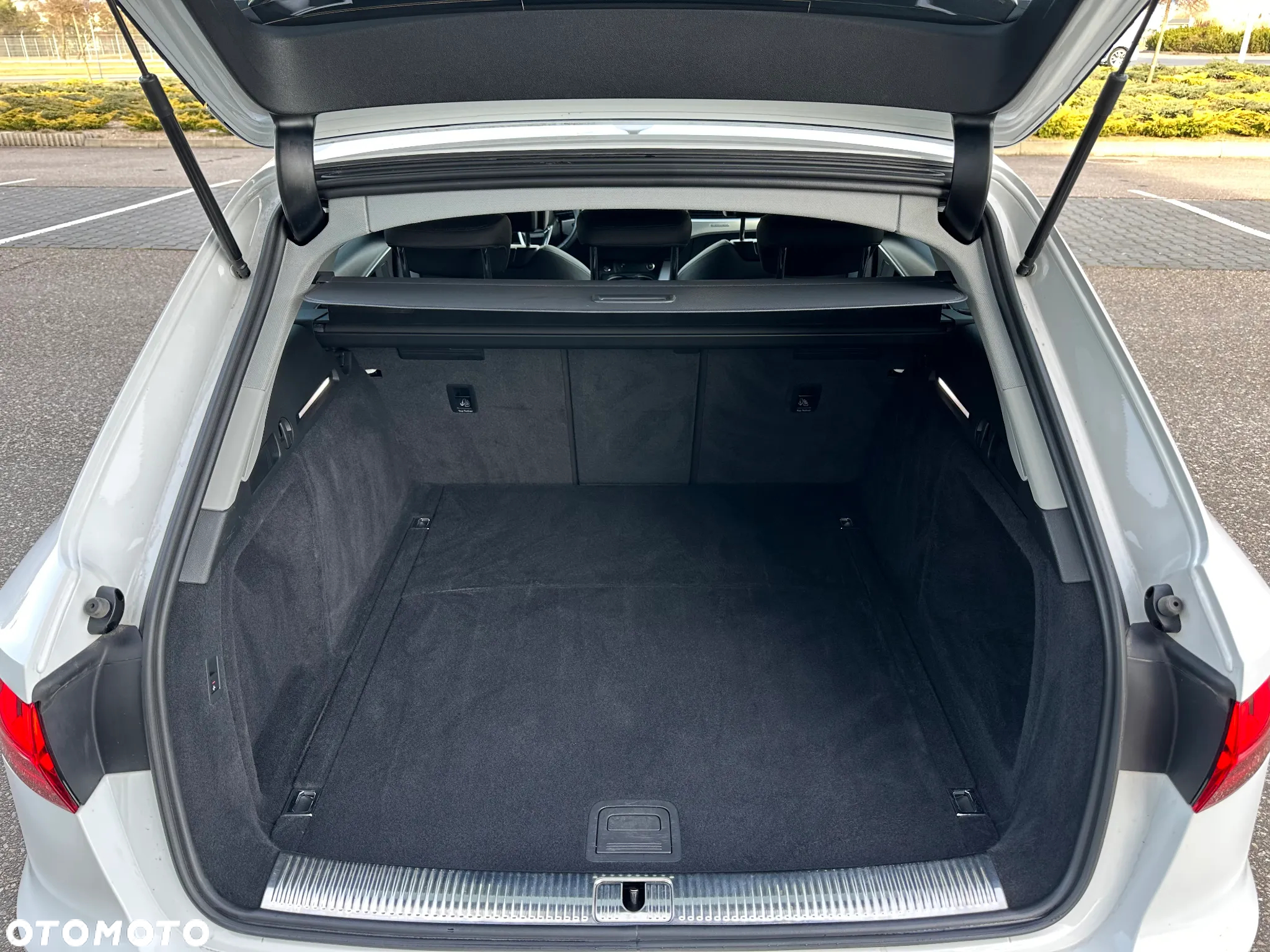 Audi A4 Avant 40 TDI quattro S tronic S line - 34