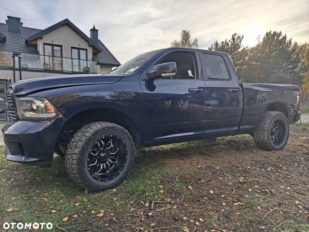 Dodge RAM 1500 5.7 4x4 - 6