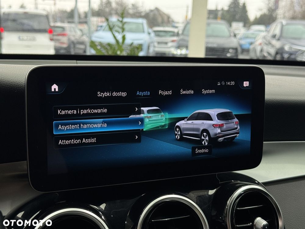 Mercedes-Benz GLC - 32