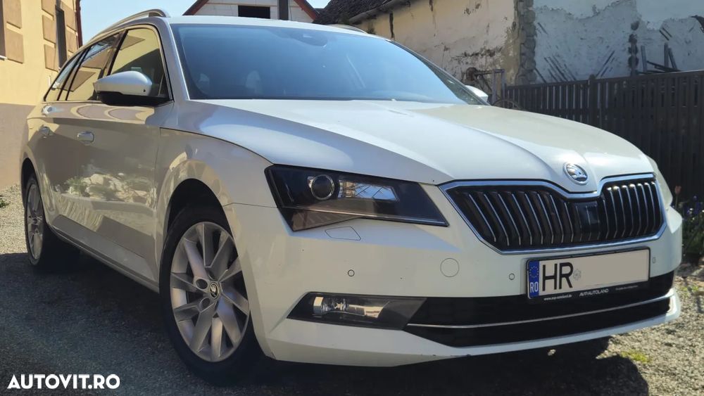 Skoda Superb 2.0 TDI DSG Premium Edition - 10